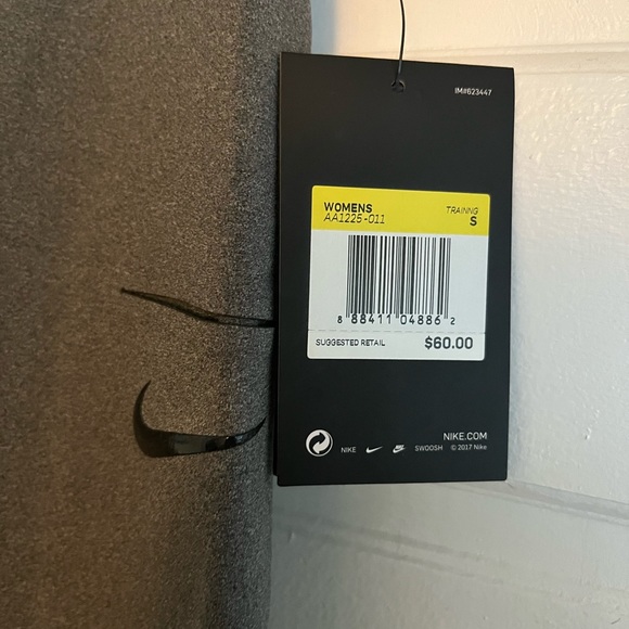 Size Small, gray Nike Women’s leggings - Picture 4 of 6